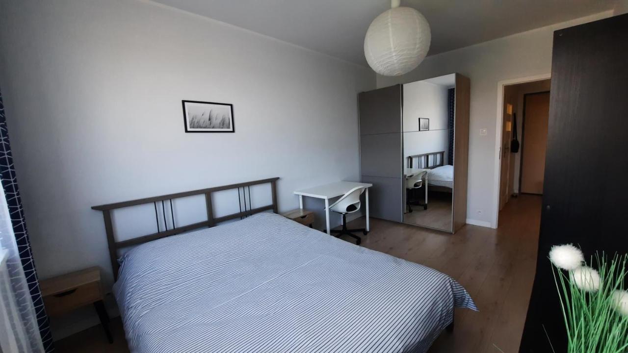 Ferienwohnung Ursa - Wygodny Apartament I Bezplatny Parking Na Miejscu Warschau Exterior foto